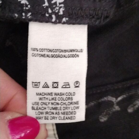 We The FREE PEOPLE Black Sofia Distressed High Waist Jean Shorts Size 30 - Picture 14 of 14